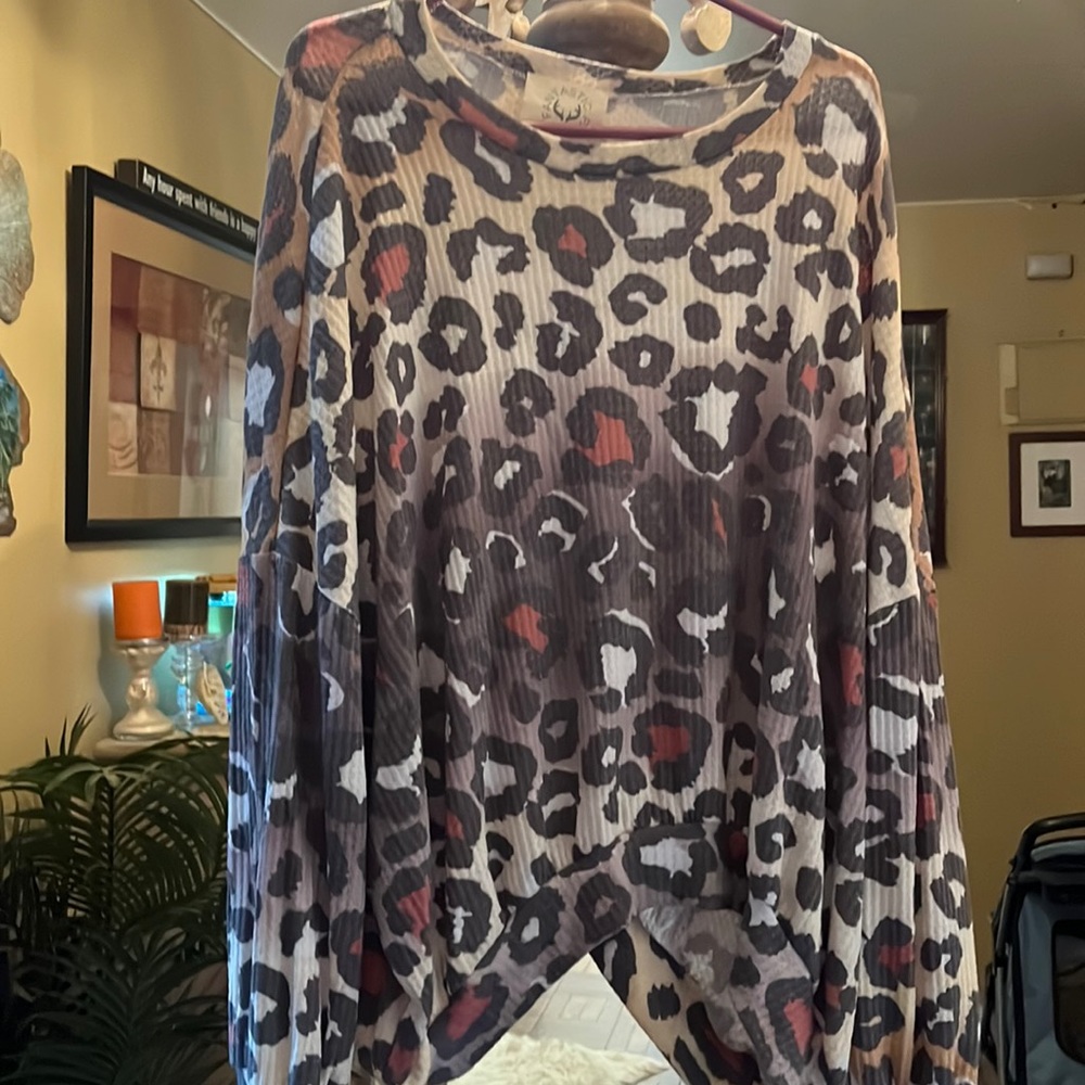 New Beautiful Soft Fantastic Fawn Top Small